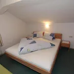 Gaestehaus Hauser *