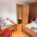 Gaestehaus Hauser Apartamento *