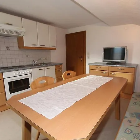 Gaestehaus Hauser Apartmán Hainzenberg