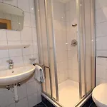 Gaestehaus Hauser هينزنبرغ